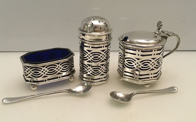 Edwardian Sterling silver pierced galleriedbodies condiment set (5) - Silver - England - 1904
