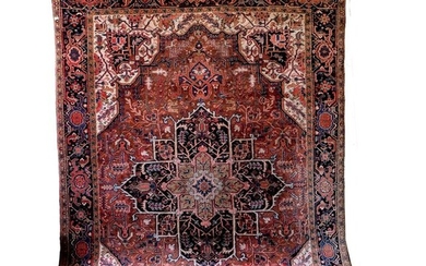 Heriz - Carpet - 355 cm - 227 cm