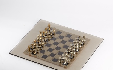 Jeu d'échecs, le plateau en verre fumé (petit... - Lot 183 - Le Floc'h