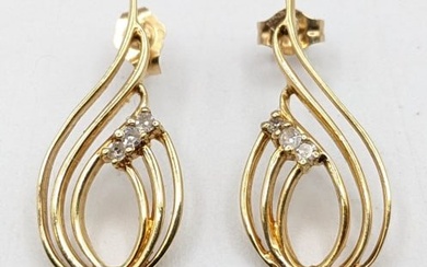 Ladies 14K Yellow Gold Three Diamond Earrings