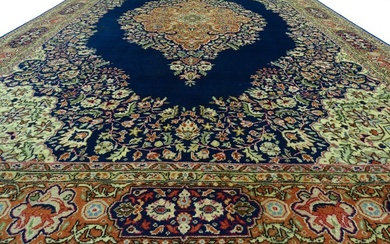 Ladik - Cleaned Carpet - 336 cm - 206 cm