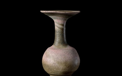 Lucie Rie, Vase with flaring lip