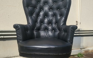 Manifattura Italiana - Armchair - capitonnè - Leather, Walnut, Wood, studs