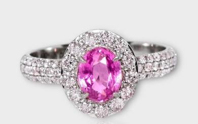 No Reserve Price - IGI 1.01 ct Natural Intense Pink Sapphire with 0.70 ct Natural Pink Diamonds - Engagement ring - 14 kt. White gold Sapphire - Diamond