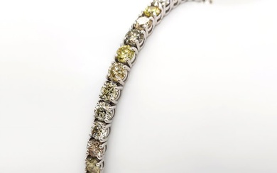 ***No Reserve Price*** IGI Certified 11.32ct Fancy Diamonds Bracelet - 14 kt. White gold - Bracelet