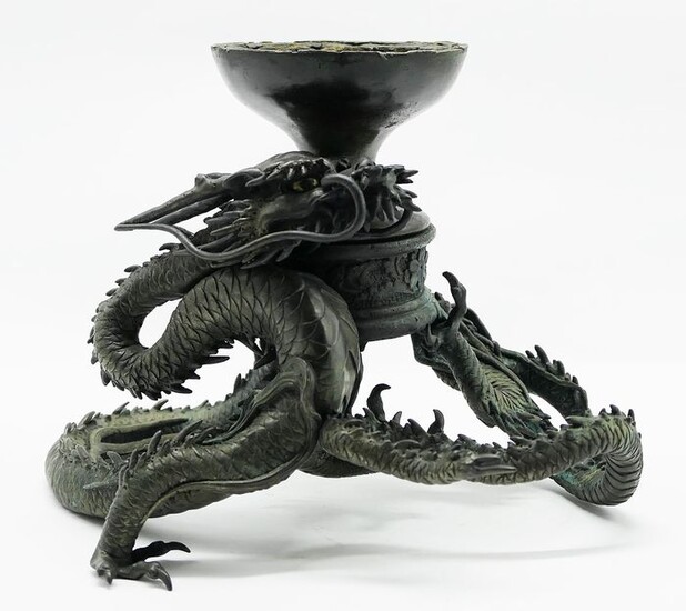Okimono - Bronze - A rare okimono of a dragon (base of an okimono/lamp) - Japan - Late 19th century (Meiji period)