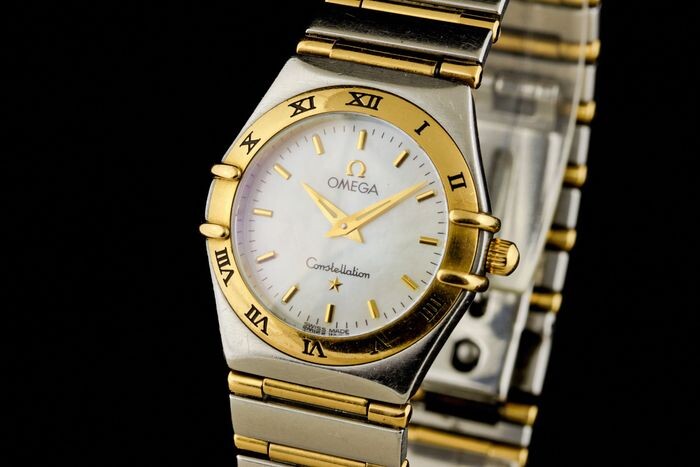 Omega - Constellation Gold/Steel Mother of Pearl Dial - Women - 2000-2010