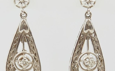 Pair of 14K White Gold Pendant Earrings, the ribbed