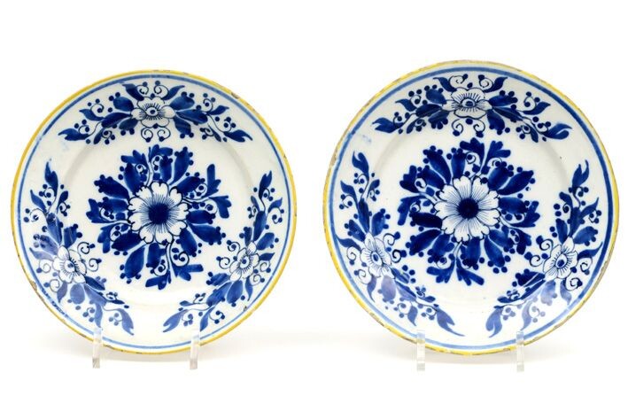 Paire de bols achttiende eeuwse en céramique de Delfste faïence met blauwwit bloemendecor - diamètre...