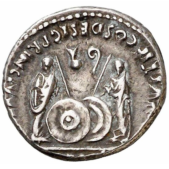 Roman Empire. Augustus (27 BC-AD 14). AR Denarius,Lugdunum. 2 BC- AD 4 - AVGVSTI F COS DESIG PRINC IVVENT // CAESARES Gaius and Lucius