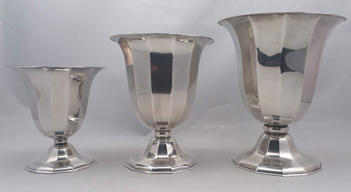 Silver factory Voorschoten - Set of 3 Art Deco silver flower vases
