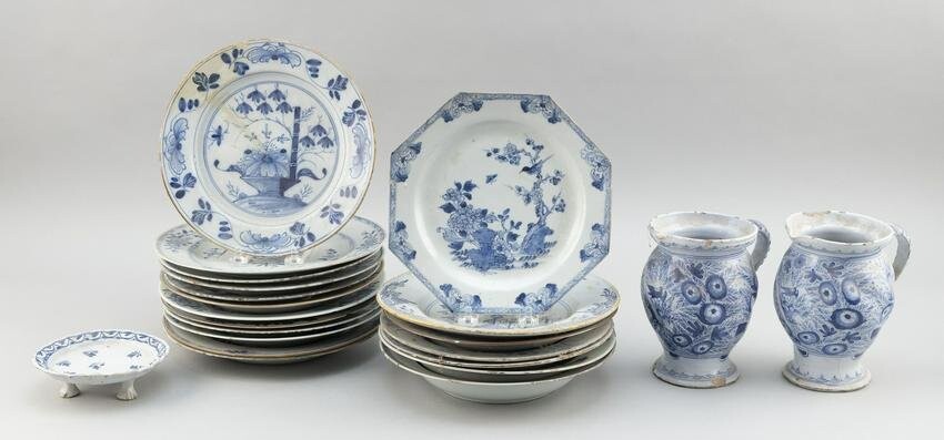 TWENTY-TWO PIECES OF CONTINENTAL BLUE AND WHITE DELFT
