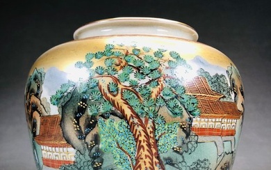 Vase - Porcelain, Kutaniyaki 九谷焼 Hideyama A vase depicting Edo scenery - Japan (No Reserve Price)