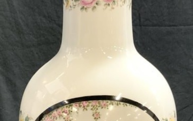 Vntg Hand Painted Porcelain Lamp W Fem Figure