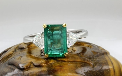White gold - Ring - 2.95 ct Emerald - Diamonds