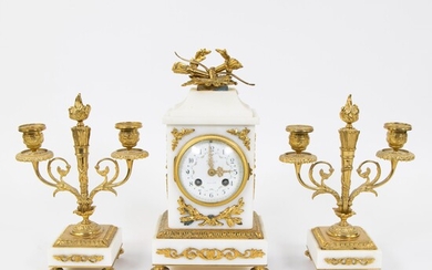 White marble clock with gilded bronze fittings, Louis XVI, dial signed Maple & Co Paris