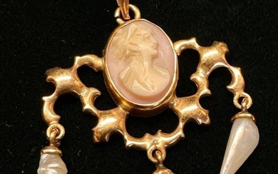10k Gold Victorian Style Vintage Cameo Pendant