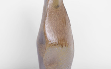 KAKURASAKI RYUICHI (Japanese, b.1950), Bizen Flower Vase