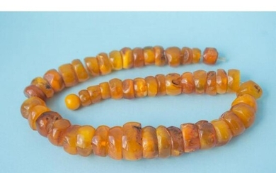 89 g. Vintage 100% natural Baltic amber necklace