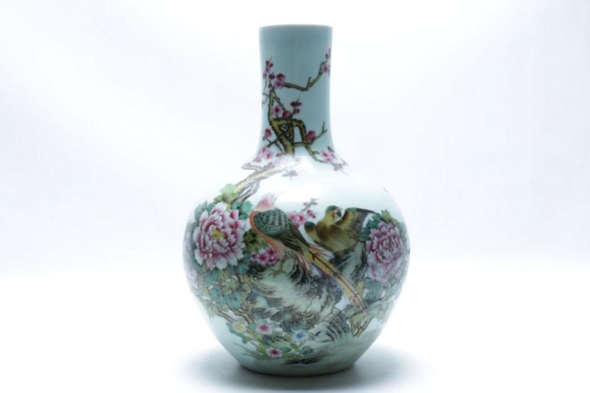 A Chinese Bottle Shaped Vase (35cm)