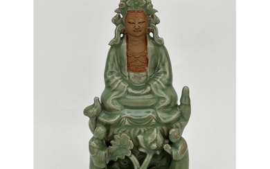A Chinese porcelain figure, 17TH/18TH Century Pr. Size:(H25...