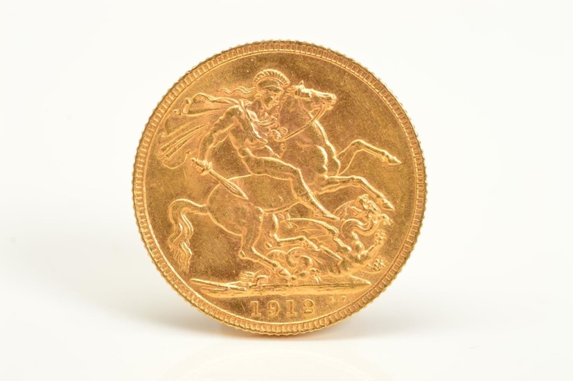 A FULL GOLD SOVEREIGN GEORGE V 1912