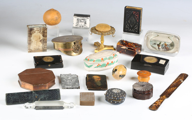 A group of collectors' items, including two 19th century snuff boxes, inset with French gilt me