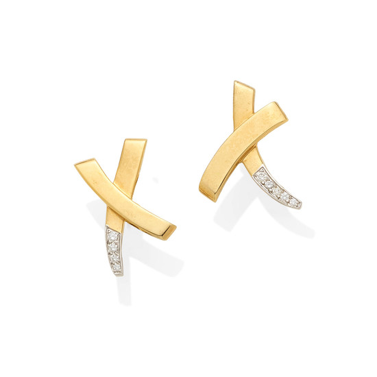 A pair of diamond 'X' ear clips