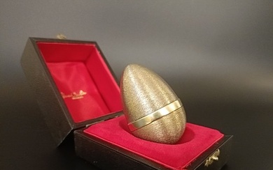A silver gilt Easter egg, by Stuart Devlin, No 35, London 19...
