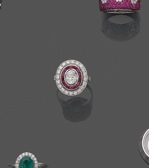 BAGUE ovale en or gris (750) serti d'un diamant... - Lot 84 - Art Richelieu - Castor Hara