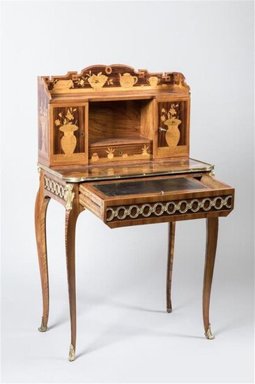 BONHEUR DU JOUR in satin veneer and rosewood inlaid with light wood inlays in a Chinese-inspired framing of floral vases and utensils such as a cup, covered cup, teapot, potpourri, books, inkwell garnished with a quill, letter, bottle