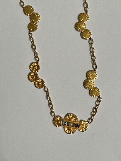 COLLIER or Art Nouveau en or jaune au centre motif serti d'une perle et 2...