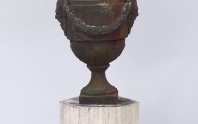 Cast Iron Covered Garden Urn