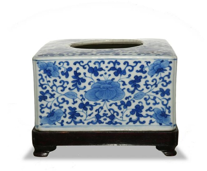 Chinese Blue and White Square Brush Washer, 19th