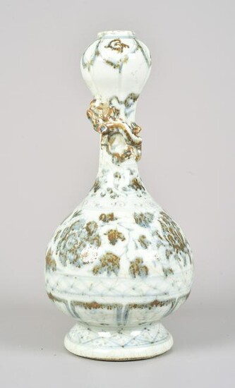 Chinese Porcelain Ming Style Garlic Head Vase