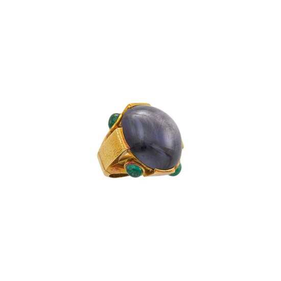 David Webb Hammered Gold, Purple Star Sapphire and Cabochon Emerald Ring