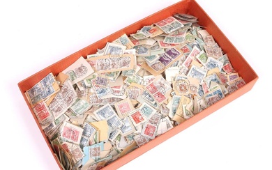 Denmark. Small box with old papercut from early Engraved-issues incl. starcancellations, lux...
