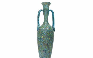 FRANCESCO FERRO E FIGLIO, 1880 circa. Un grande vaso biansato in vetro...
