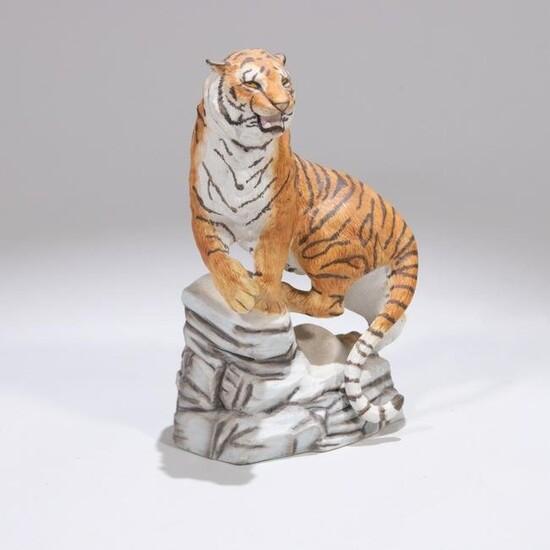 Franklin Mint Porcelain Sculpture of Siberian Tiger
