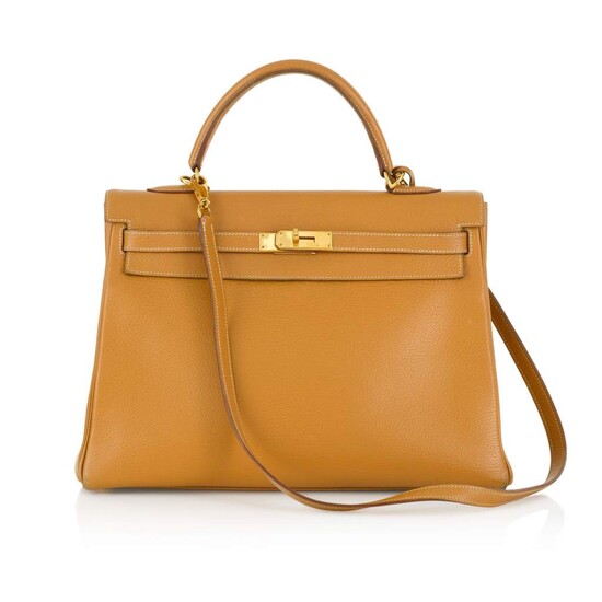HERMÈS | GOLD KELLY SELLIER 35 IN TOGO LEATHER WITH GOLD HARDWARE, 2000