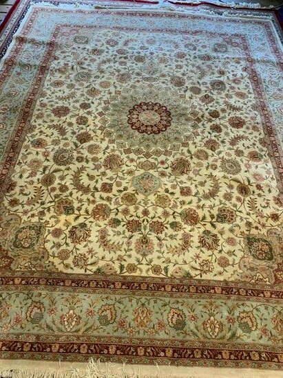 Hand Knotted Persian Tabriz 8x10 ft