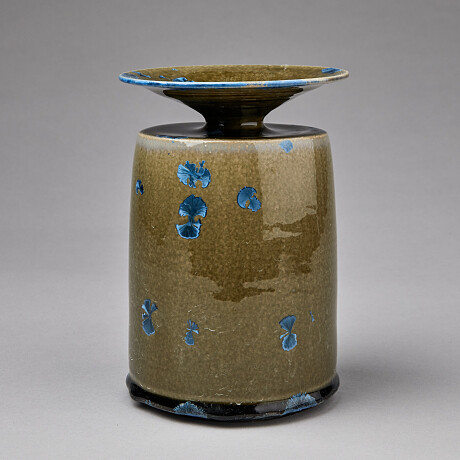 Isak Isaksson, vase of stoneware Isak Isaksson, vas av stengods