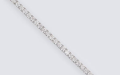 An Exceptional White to Rare-White Diamond Bracelet