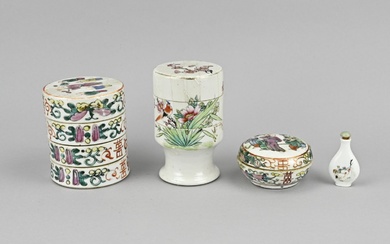 Lot of Chinese lidded boxes