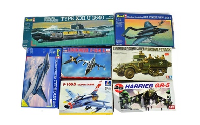 MODEL KITS - COLLECTION OF PLASTIC MODEL KITS