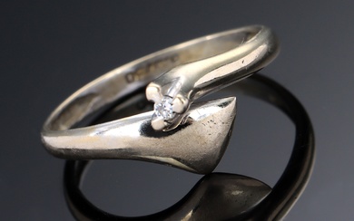 Modern brilliant solitaire ring of partially satin-finished 18 kt. white gold