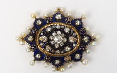 Napoleon III brooch in yellow gold, blue enamel and roses....