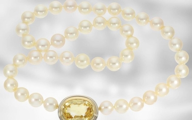 Necklace: very nice cultured pearl necklace with large,...