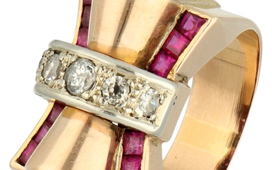 No Reserve - 14K Rose gold vintage tank ring set with approx. 0.23 ct. diamond...