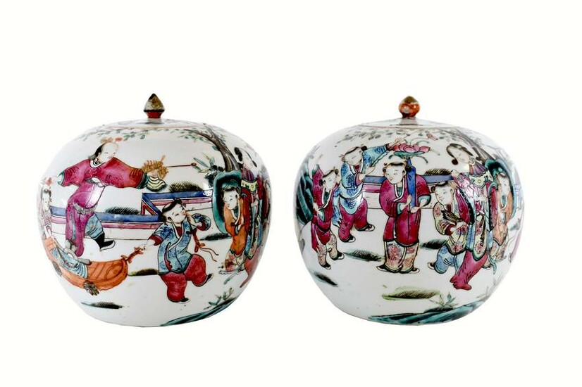 PAIR OF CHINESE FAMILLE ROSE DECORATED COVERED JARS